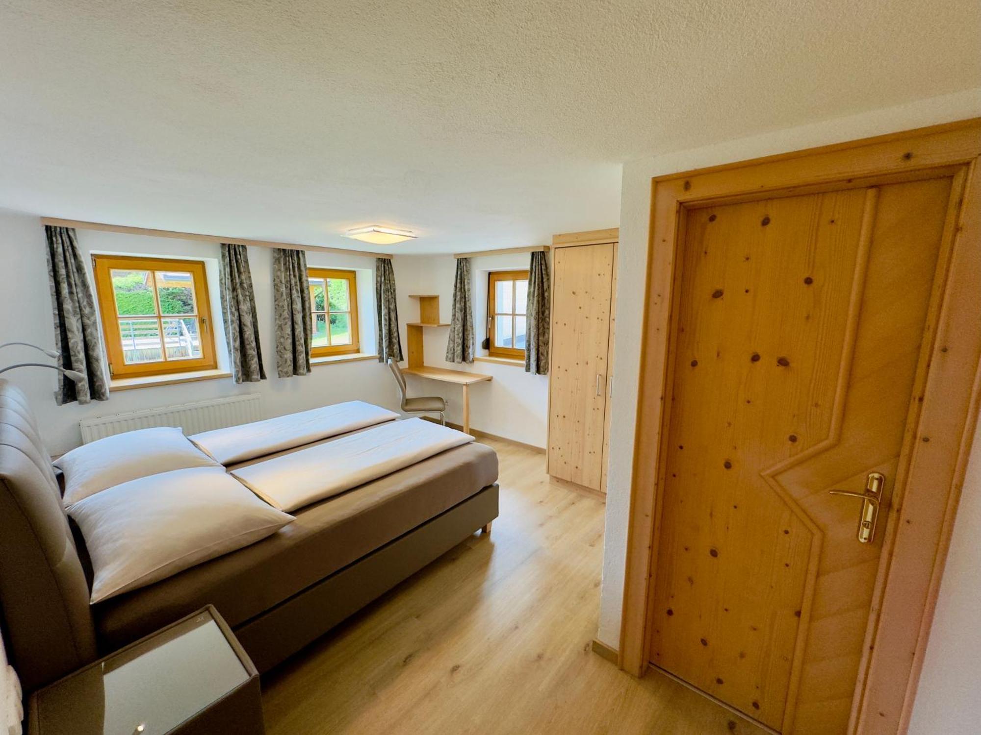 Appartement Haus St. Bernard à Pettneu am Arlberg Extérieur photo